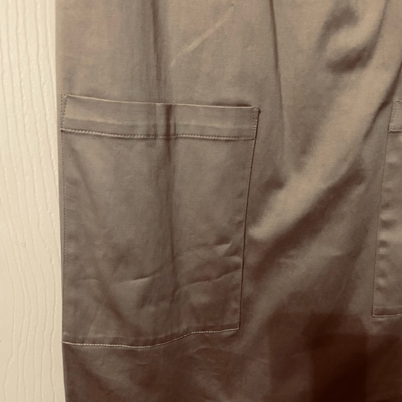 CALVIN KLEIN NWT Tan Jumper. Size 8 - Picture 3 of 6